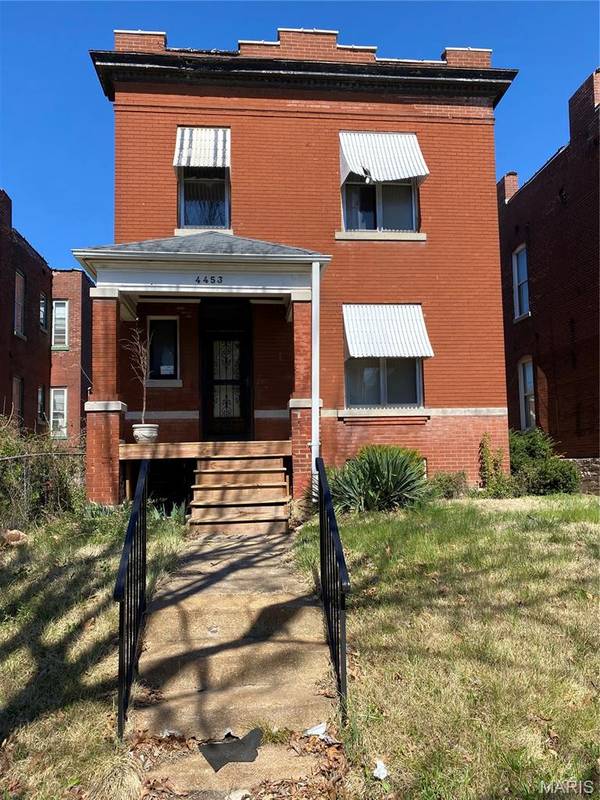 4453 Athlone AVE, St Louis, MO 63115