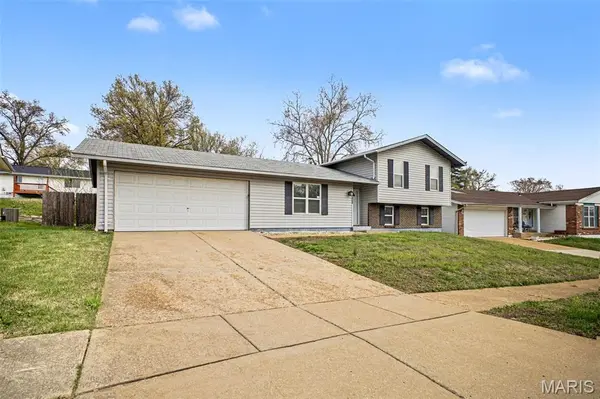 1839 Lakemont LN, St Louis, MO 63138