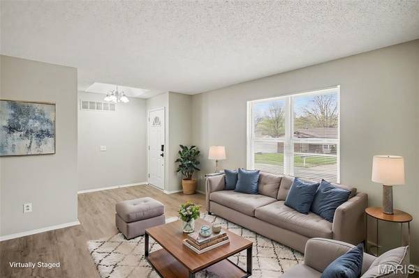 1839 Lakemont LN, St Louis, MO 63138