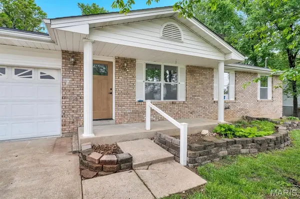 1678 Elizabeth DR, Arnold, MO 63010