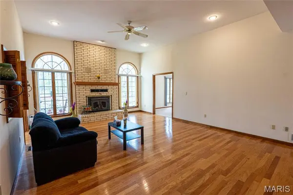 900 Country Lane, Rolla, MO 65401