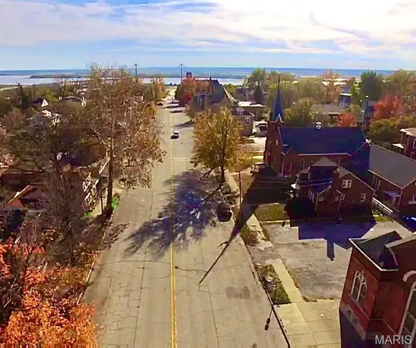 720 Henry ST, Alton, IL 62002