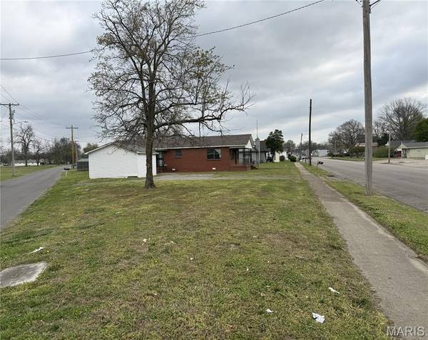 1516 Ward AVE, Caruthersville, MO 63830