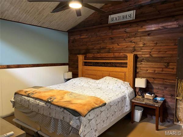 6563 Eagle LN, French Village, MO 63036