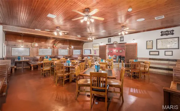 121 S Smith ST, Cuba, MO 65453