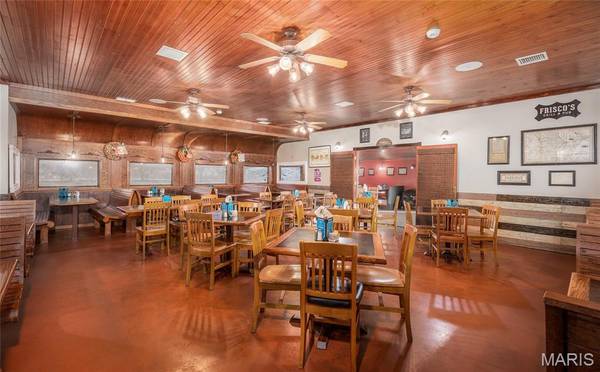 121 S Smith ST, Cuba, MO 65453