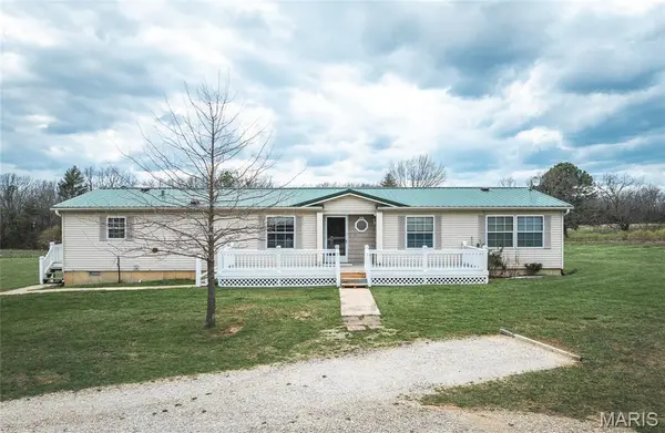 552 Lick Creek RD, Leasburg, MO 65535