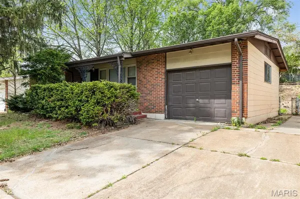 1631 Chesley DR, Dellwood, MO 63136