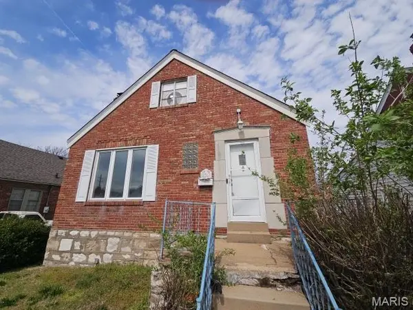 8917 Lucerne CT, St Louis, MO 63136