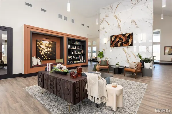 1000 Centennial Club Dr, Lake St Louis, MO 63367