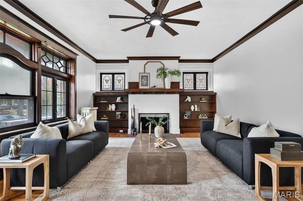6203 Washington AVE, St Louis, MO 63130