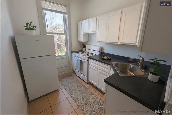 3648 Shenandoah AVE, St Louis, MO 63110