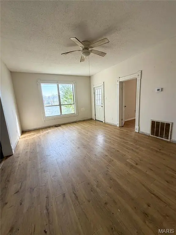202 Jackson ST, Doniphan, MO 63935