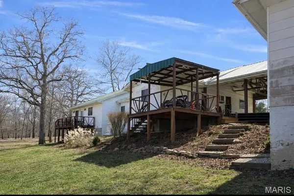7440 Highway 17, Houston, MO 65483