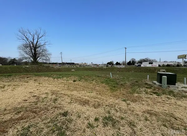 5 Quail Covey CT, Wentzville, MO 63385