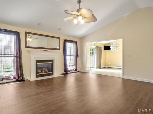 1051 White Oak DR, Red Bud, IL 62278