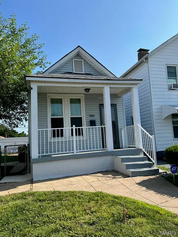 5366 Southwest AVE, St Louis, MO 63139