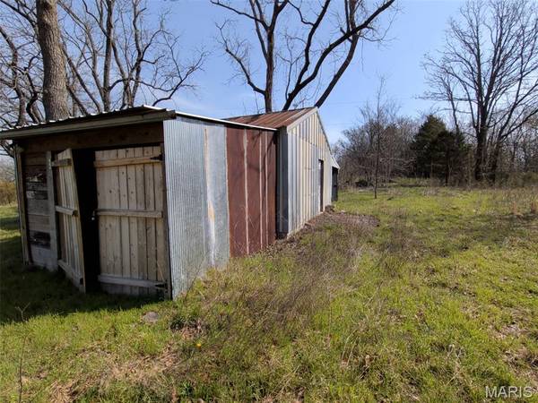 5000 Highway 5, Hartville, MO 65667