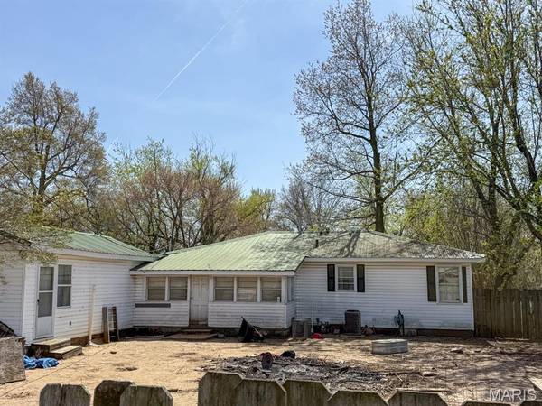 604 Highway J, Malden, MO 63863
