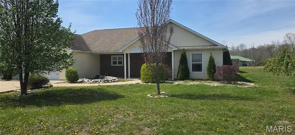 11213 Maggie DR, Marion, IL 62959