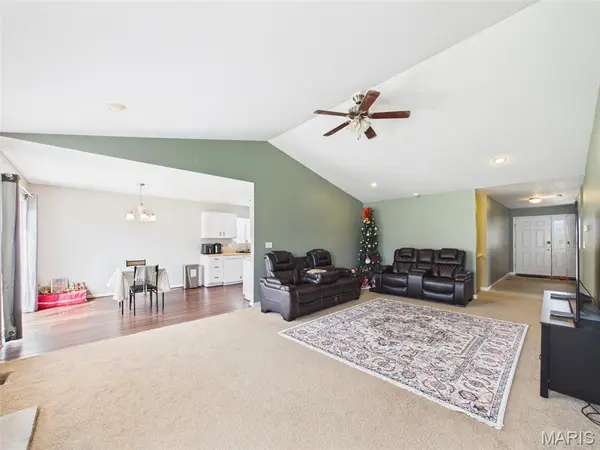 146 Kale CT, St Robert, MO 65584