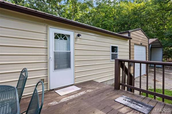 11 Jade RD, Rocky Mount, MO 65072
