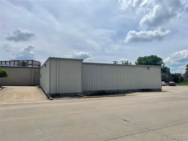 628 Old Saint Marys RD, Perryville, MO 63775