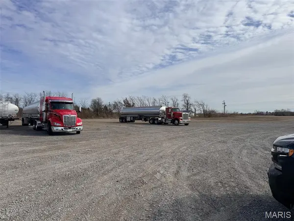 328 S Interstate DR, Sikeston, MO 63801