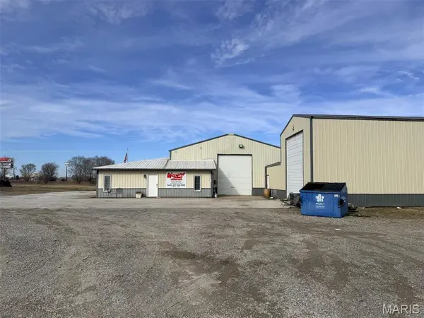 328 S Interstate DR, Sikeston, MO 63801