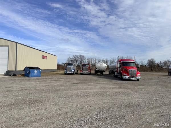 328 S Interstate DR, Sikeston, MO 63801