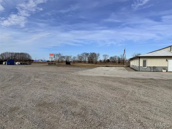 328 S Interstate DR, Sikeston, MO 63801