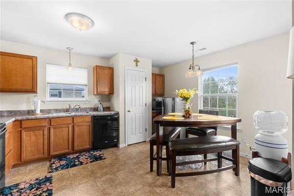 406 S Church ST #522, St Peters, MO 63376