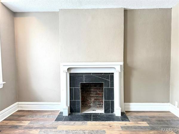 3308 Miami ST, St Louis, MO 63118