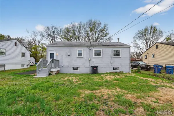 6845 Frostview LN, Berkeley, MO 63134
