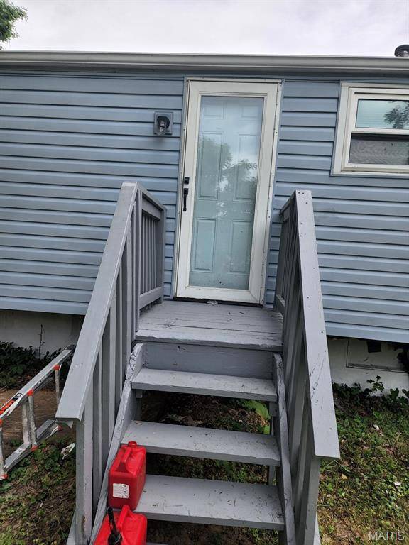 245 Grampian RD, St Louis, MO 63137