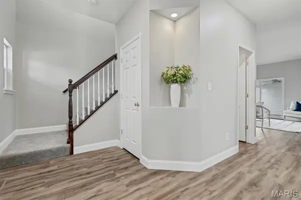 572 Misty Mountain DR, O'fallon, MO 63368
