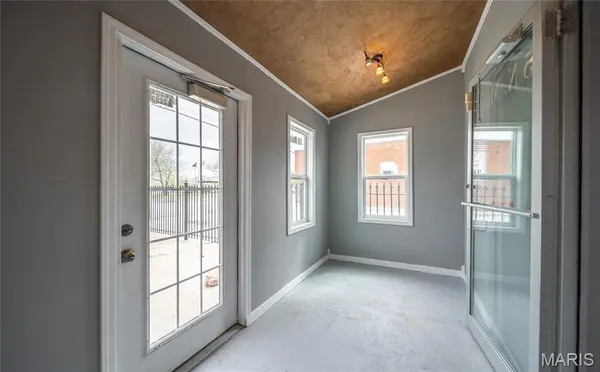 5 N Main ST, St Clair, MO 63077