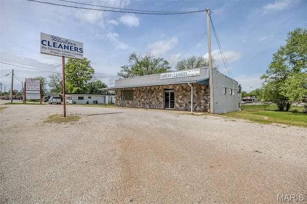 269 E 6th ST, Lebanon, MO 65536