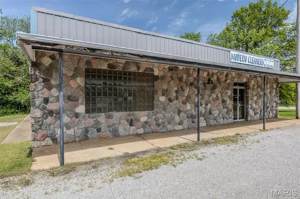 269 E 6th ST, Lebanon, MO 65536