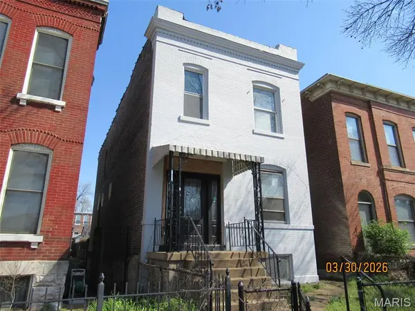 4439 Oakland AVE, St Louis, MO 63110