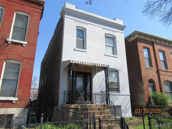 4439 Oakland AVE, St Louis, MO 63110