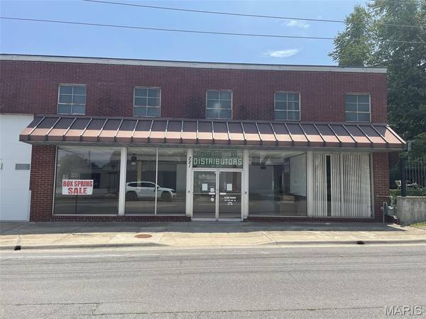 211 Merriwether ST, Cape Girardeau, MO 63703