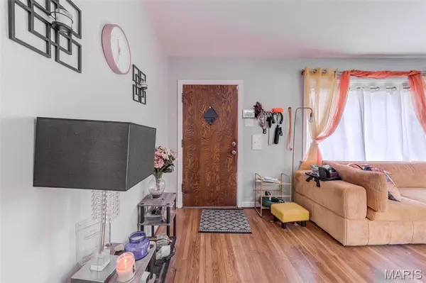 9235 Filibert DR, St Louis, MO 63137
