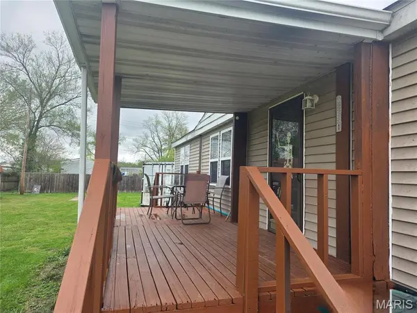 2335 Jerome LN, Cahokia, IL 62206