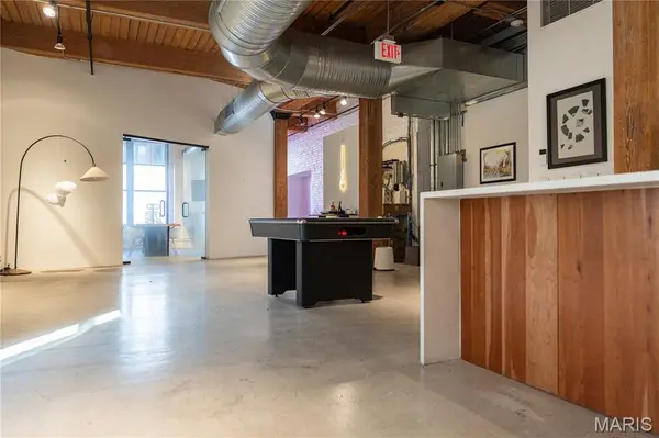 1115 Locust #200, St Louis, MO 63101