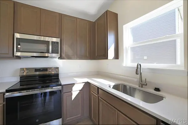 416 Silver Fox CT, Eureka, MO 63025