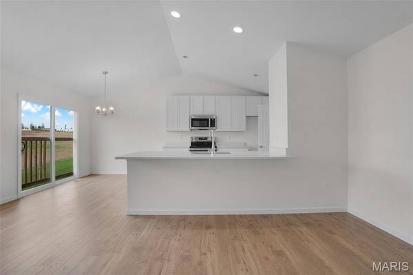 2347 Reiff DR, Florissant, MO 63031