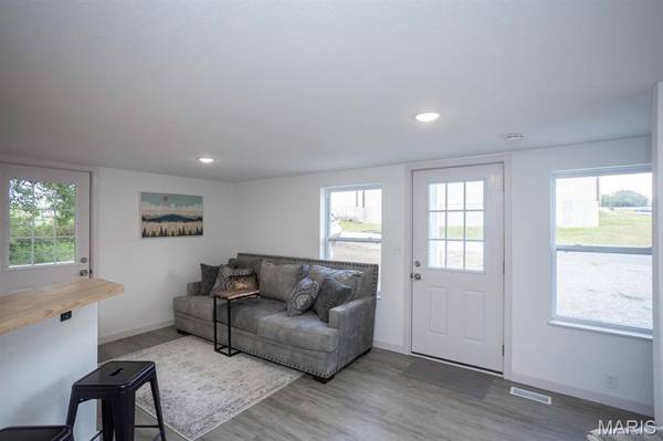 200 11th ST, Crocker, MO 65452