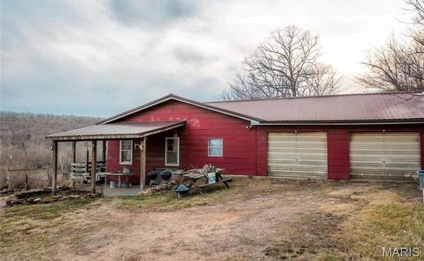 2164 Wayne 220 b RD, Silva, MO 63964