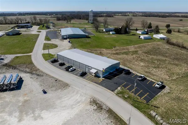 1 Industrial DR, La Grange, MO 63448